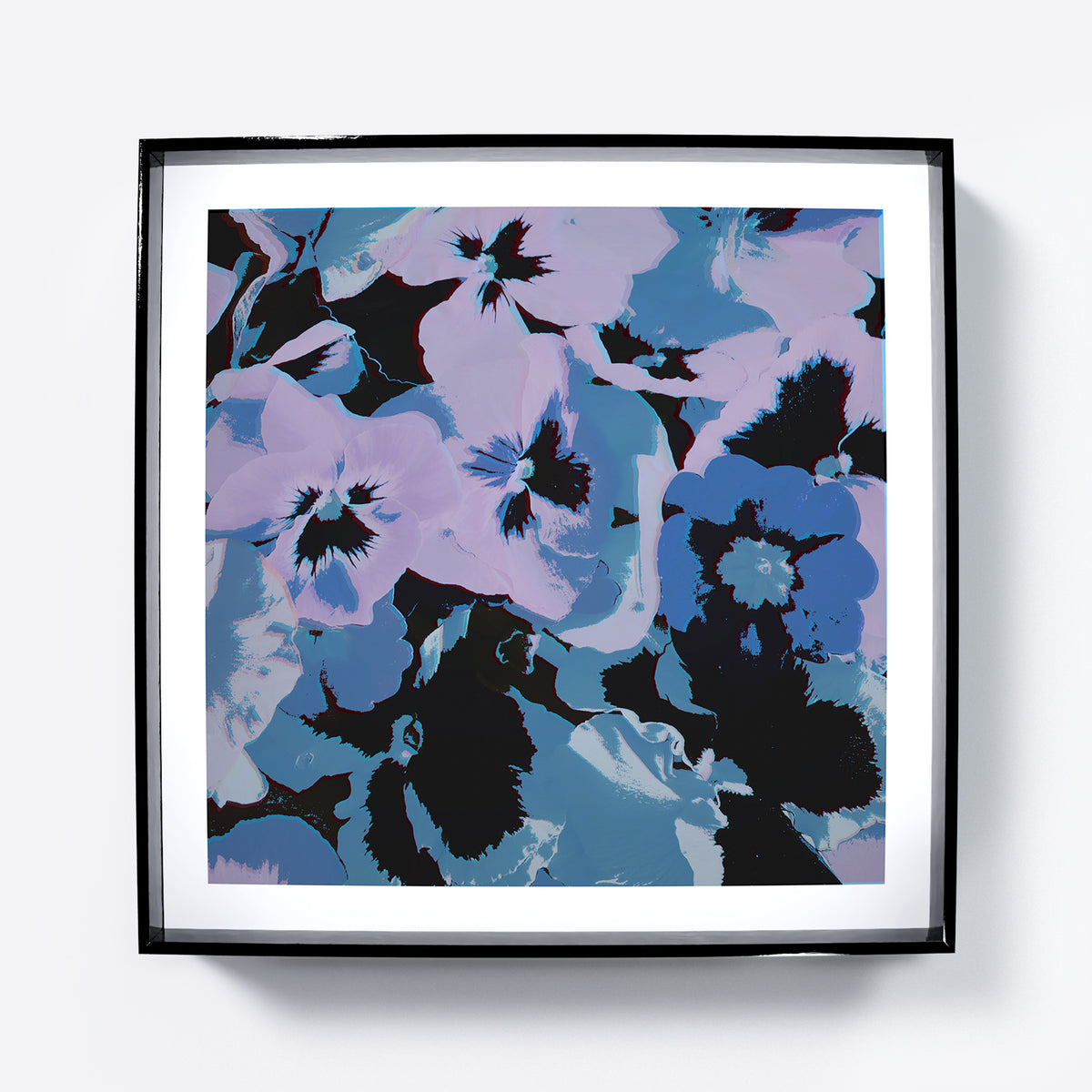 Pop art print with blue and pink flower.